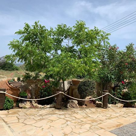 Lofou Traditional House מראה חיצוני תמונה