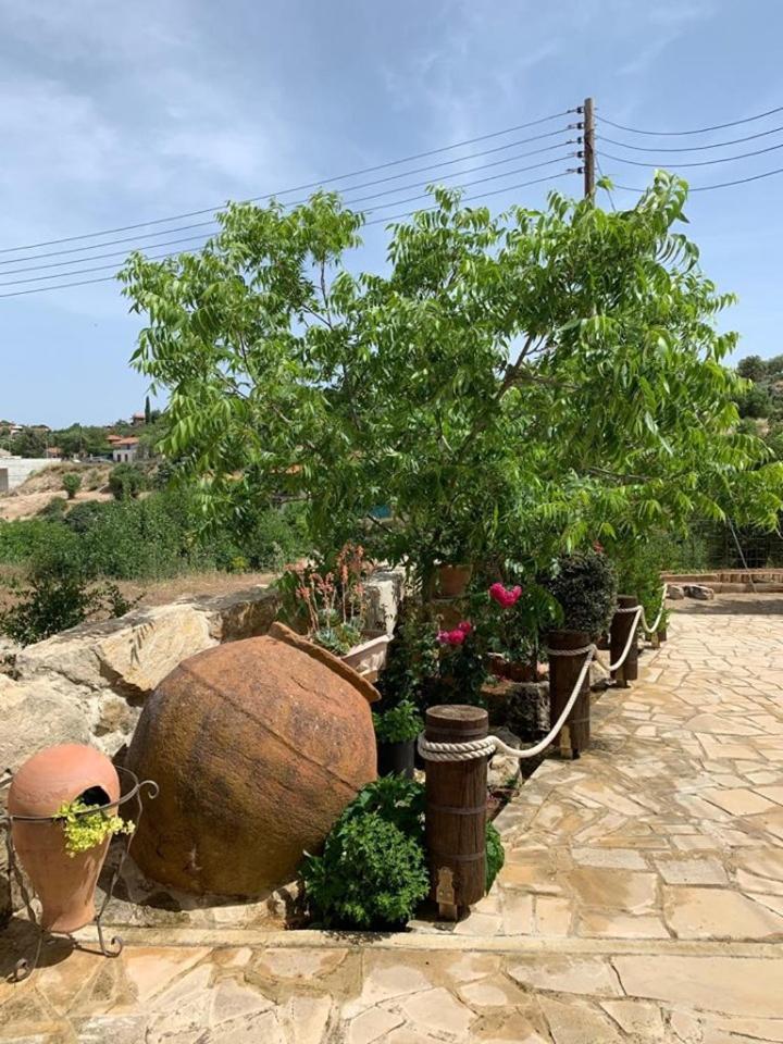 Lofou Traditional House מראה חיצוני תמונה